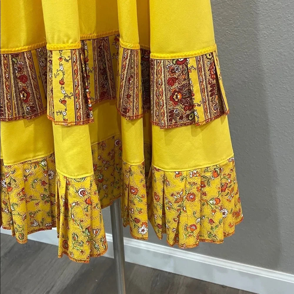 Handmade upcycled bright yellow gold full circle skirt with flounce & ruffle, M - Picture 4 of 6